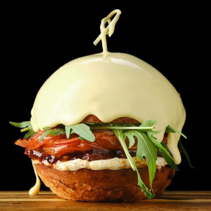 BEEF CHEESE BURGER